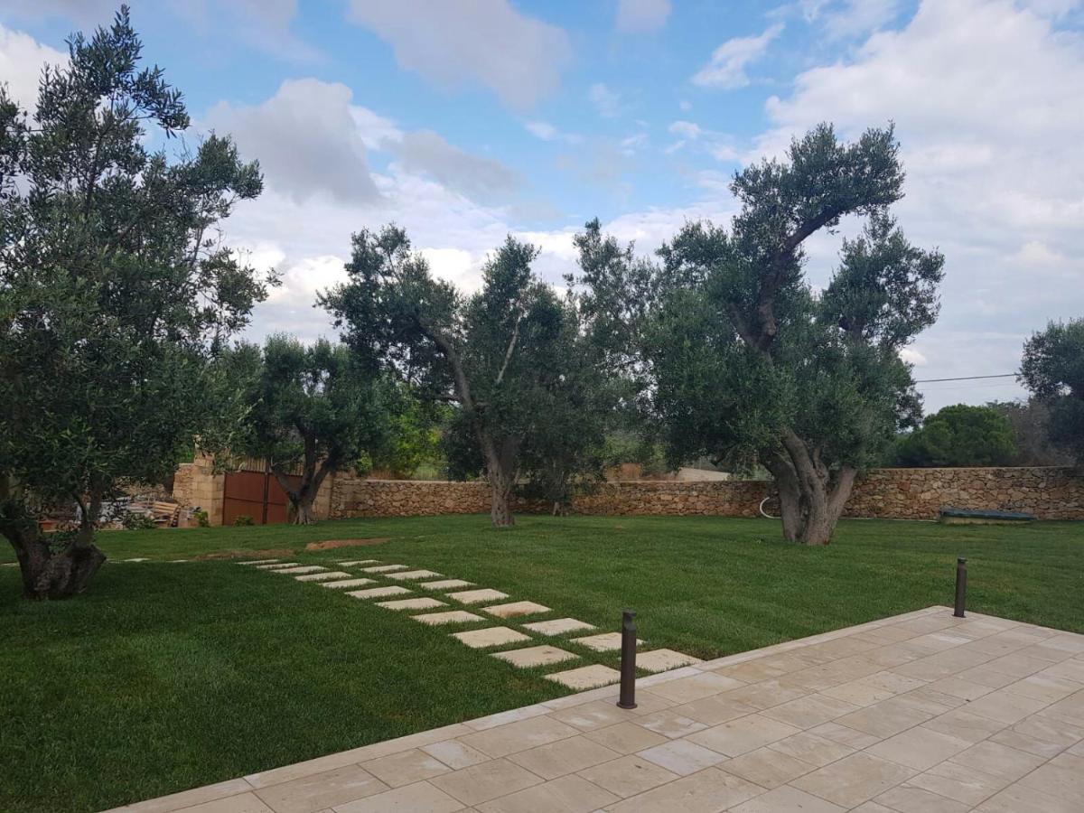 Casale Donna Rosa Bed & Breakfast Sannicola Exterior photo